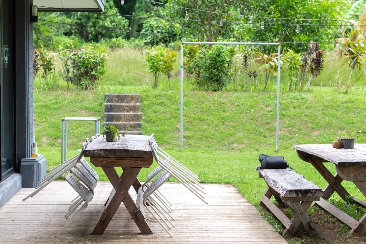Monkey Dive Hostel Khaolak Khao Lak Esterno foto
