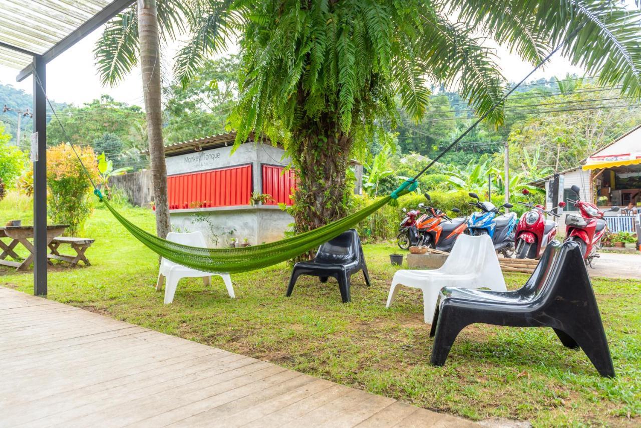 Monkey Dive Hostel Khaolak Khao Lak Esterno foto